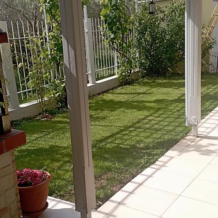 Райский Уголок Nea Moudania Bagian luar foto